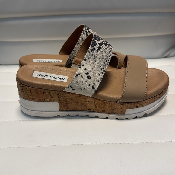 Steve Madden Tan and Black Mules with Snakeskin Detail - Picture 3 of 5